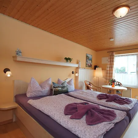 Vineta Ruegen بابي