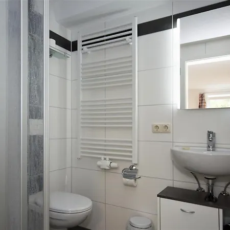 بيت ضيافة Vineta Ruegen *